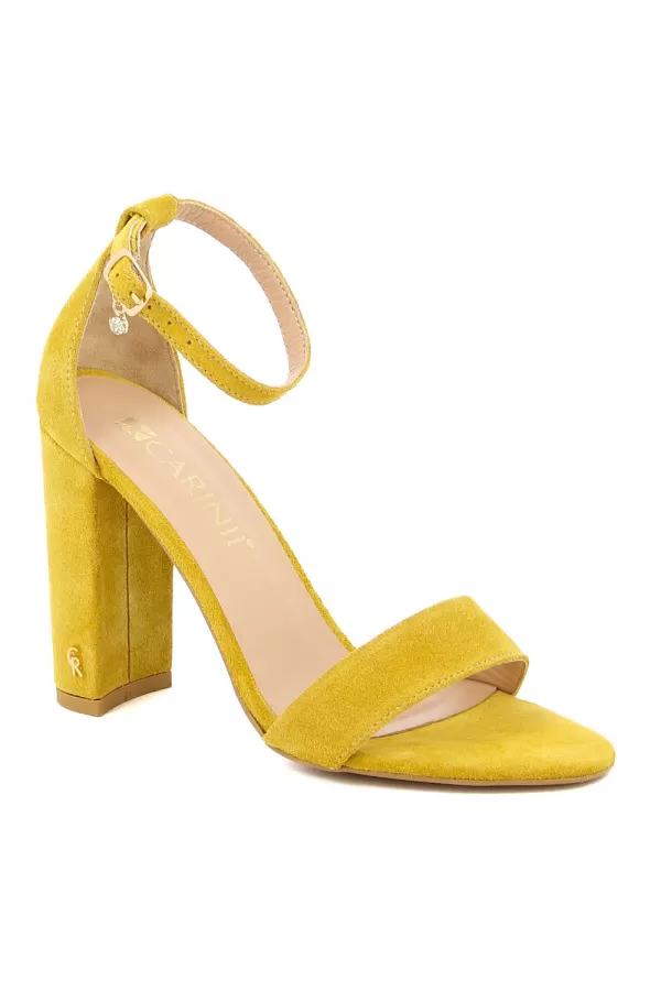 Zobacz Żółte zamszowe sandały CARINII--B8898-505-000-000-F89