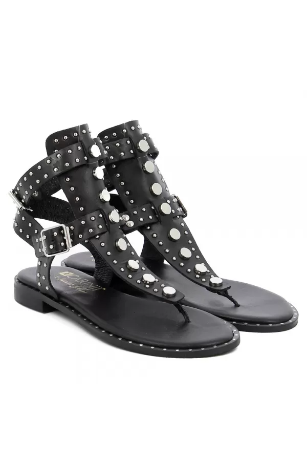 Zobacz Czarne sandały japonki CARINII--B6014-E50-000-000-000