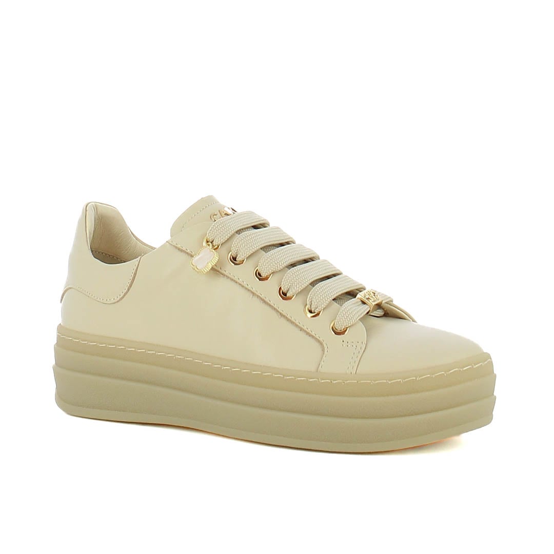Sneakersy skórzane w kolorze off-white CARINII--B10467-T80-000-000-000