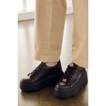Brązowe skórzane  sneakersy  CARINII--B10307-T82-000-000-G36