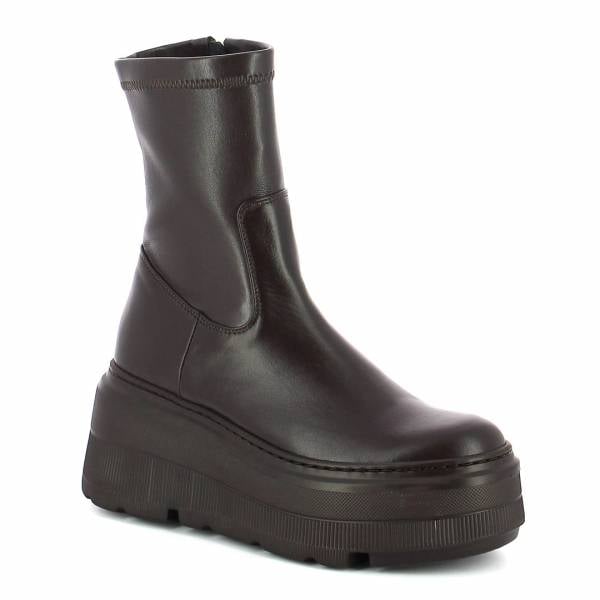 

Brązowe botki na platformie CARINII B9337-T82-000-000-G36
