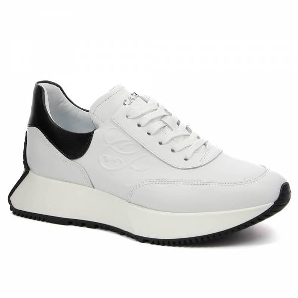 

Białe sneakersy damskie CARINII B8774-L46-E50-000-E82