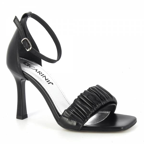 

Czarne sandały damskie CARINII B8892-E50-000-000-F87
