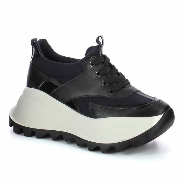 

Czarne sneakersy na białej platformie CARINII B9200-E50-037-353-F92