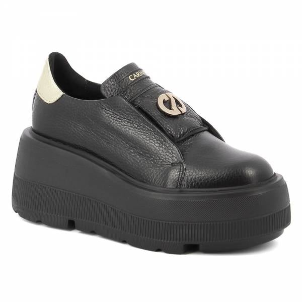 Czarne sneakersy na platformie CARINII B9340-J23-J25-000-G36