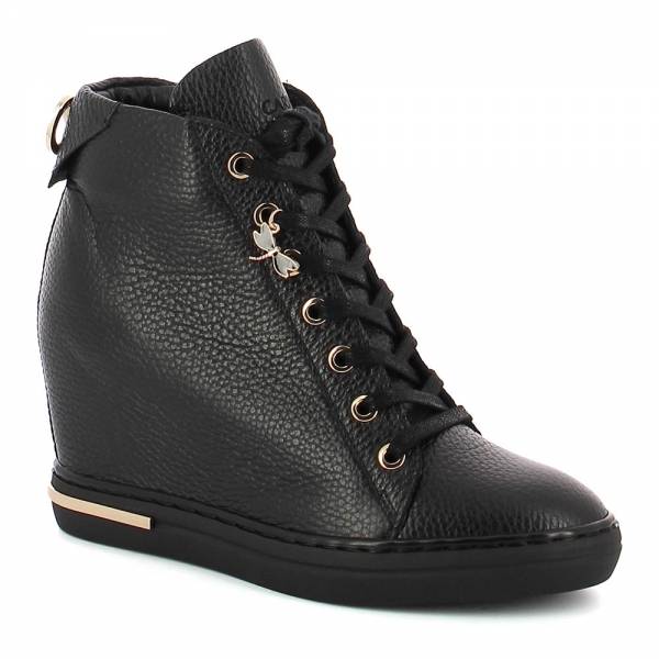 

Czarne sneakersy na koturnie CARINII B9505-J23-000-000-B88