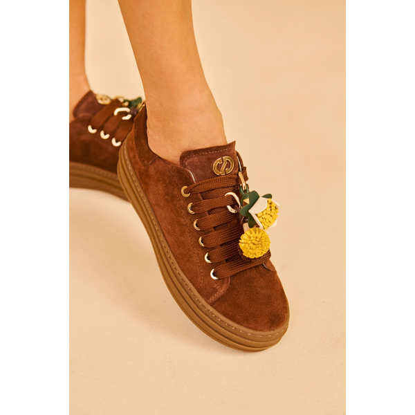 

Brazowe sneakersy damskie CARINII B10465-T88-000-000-G74
